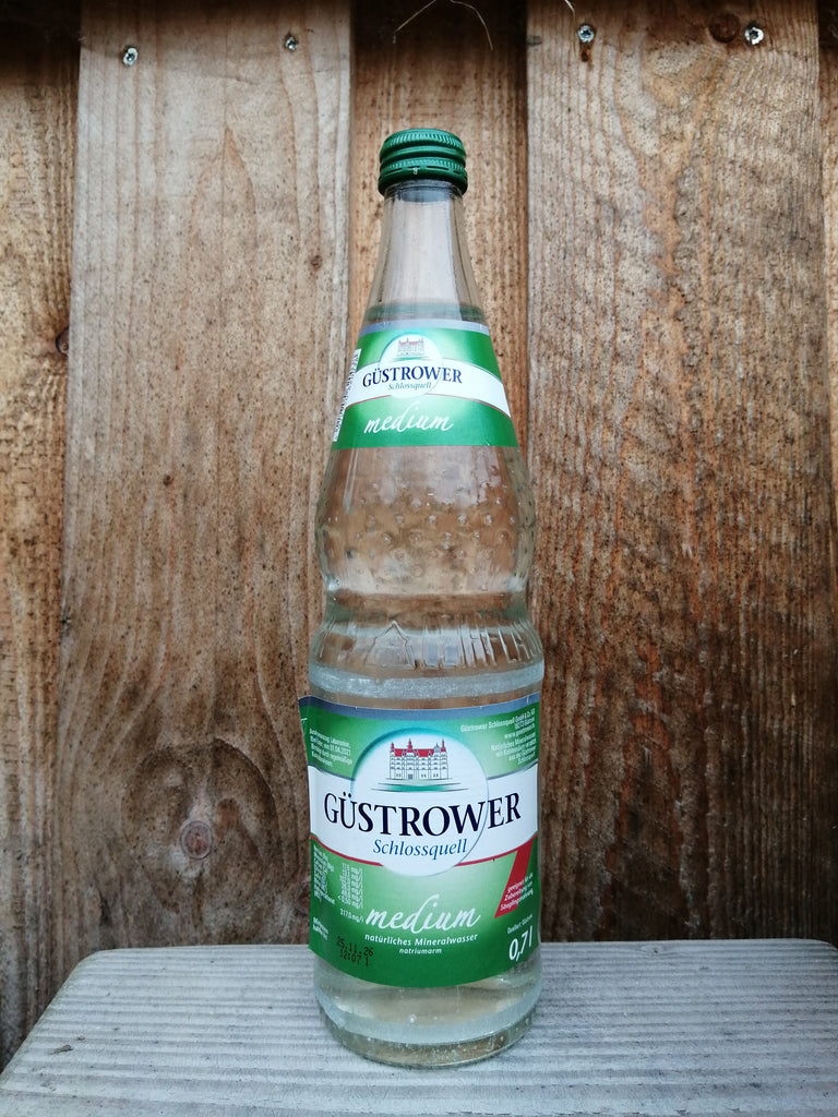 Güstrower Schlossquell medium 12x0,75l, inkl. 3,30€ Pfand